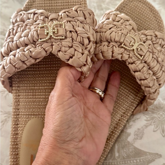 Sam Edelman Tan Woven Sandals - Picture 2 of 5